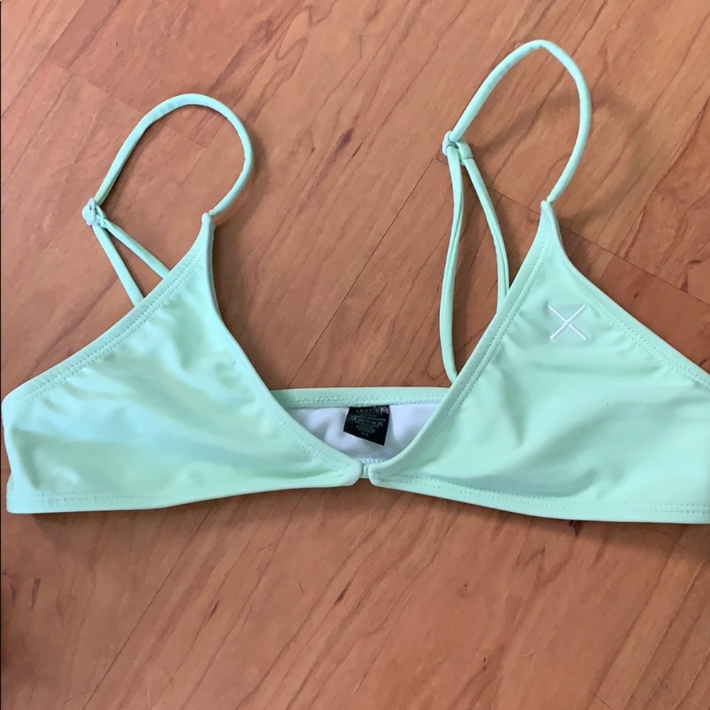 Boutinela petite style top